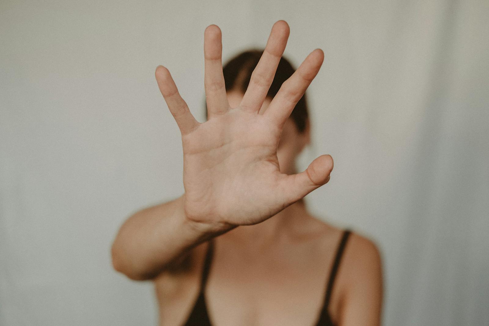 Mon ex ne veut plus me parler ? Top 12 des causes et solutions